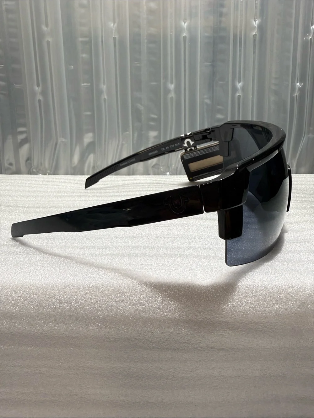 NWT-True Religion Shield Sunglasses Rimless Wrap Black-Unisex